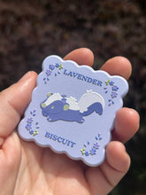 Load image into Gallery viewer, Wooden Animal Biscuit Pins
