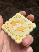 Load image into Gallery viewer, Wooden Animal Biscuit Pins
