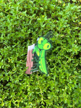 Load image into Gallery viewer, Praying Mantis Acrylic Side Magnet
